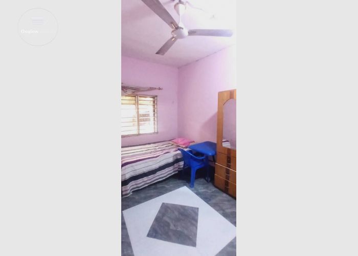  Full furnished room available