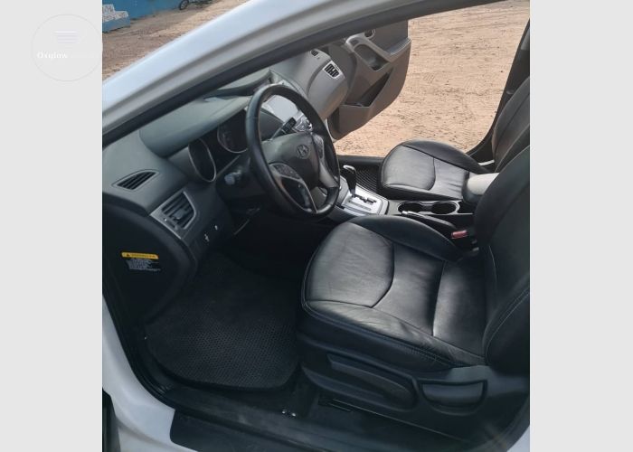  Hyundai Elantra 2011 model 