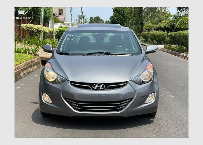  Hyundai Elantra Limited  2012