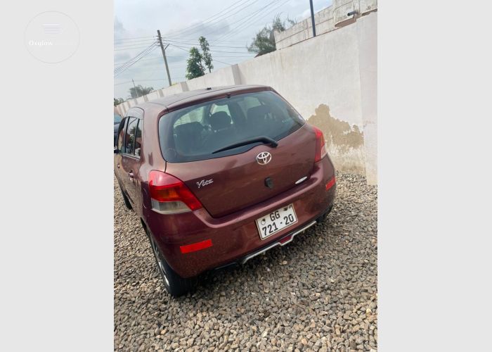  Toyota Vitz sports 2010 