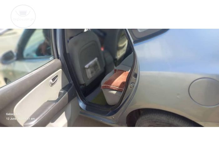 *2010 Model Hyundai Elantra* >. *Registered 2017* > *Automatic transmission*