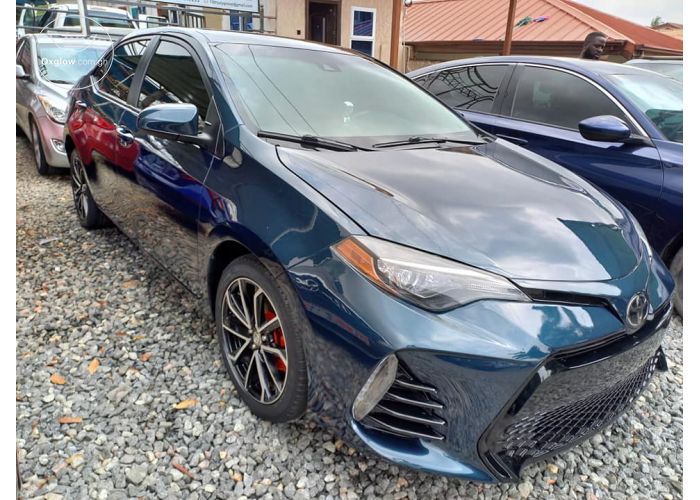 2017 Toyota Corolla XLE