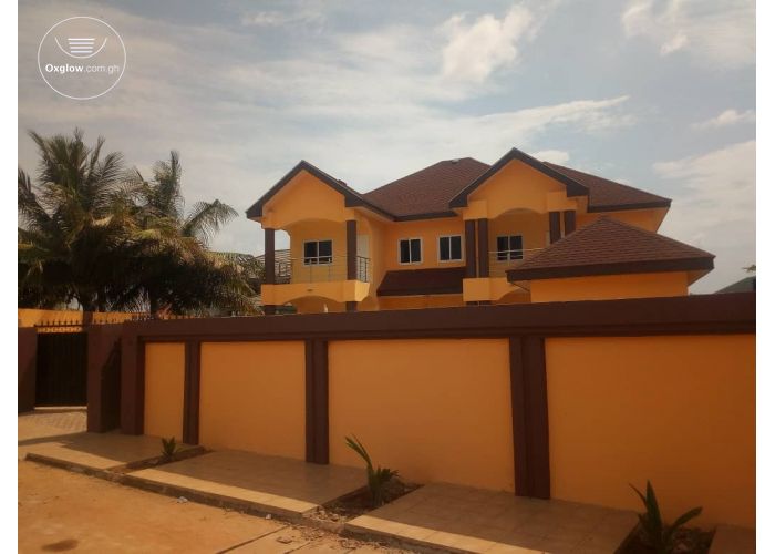 :Executive 4 bedrooms