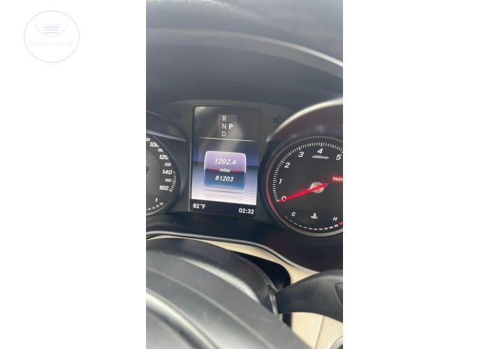 *MERCEDES BENZ GLC 300 4MATIC* 2018 model