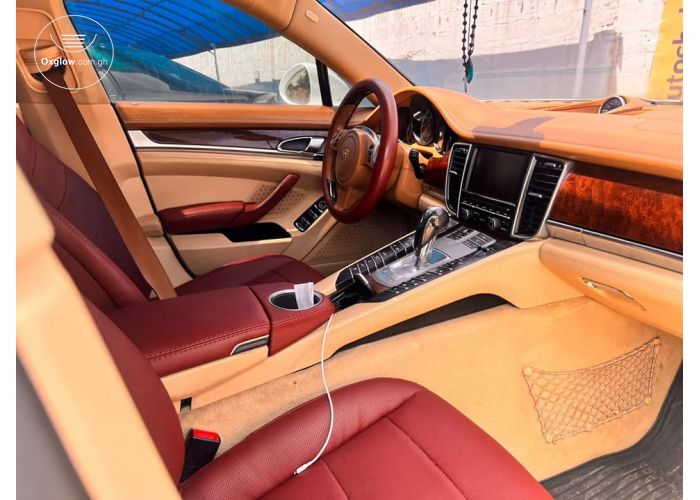 PORSCHE PANAMERA 4S