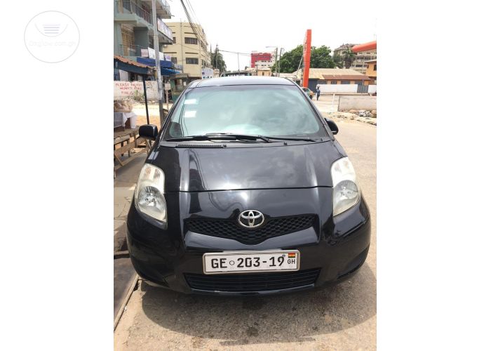 2010 TOYOTA YARIS