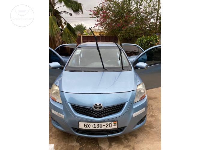 2010 TOYOTA YARIS