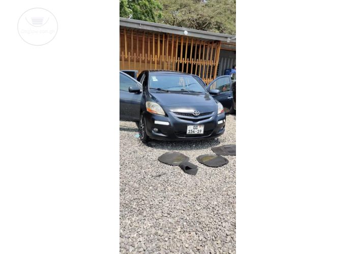 2010 TOYOTA YARIS