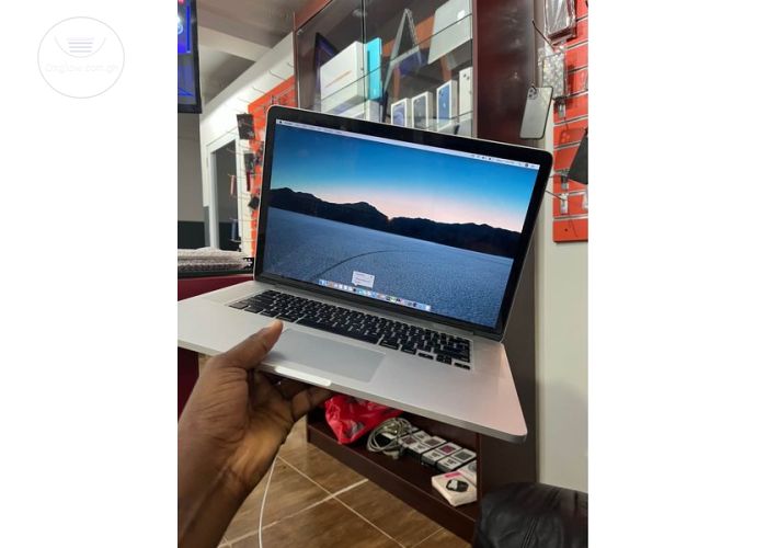 2013 Apple MacBook Pro Core i7 Laptop