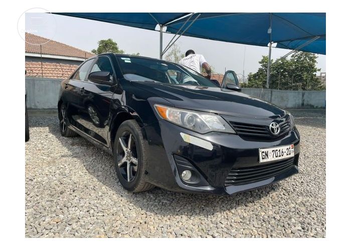 2014 Toyota Camry Basic Option