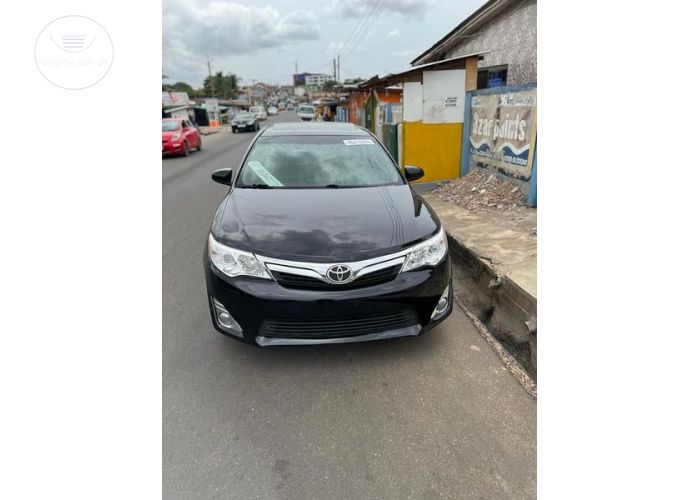 2014 TOYOTA CAMRY XLE