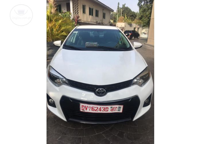 2016 TOYOTA COROLLA S
