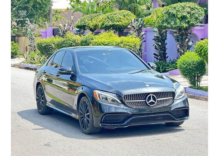 2017 Mercedes Benz c300