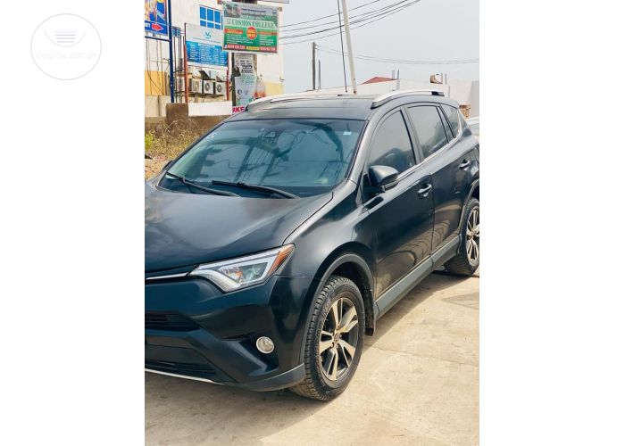 2018 Toyota Rav 4 XLE Fully Loaded