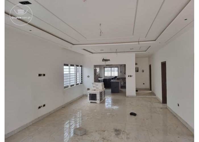 3 Bedroom Detached House