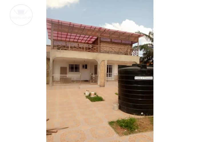 3 Bedrooms House