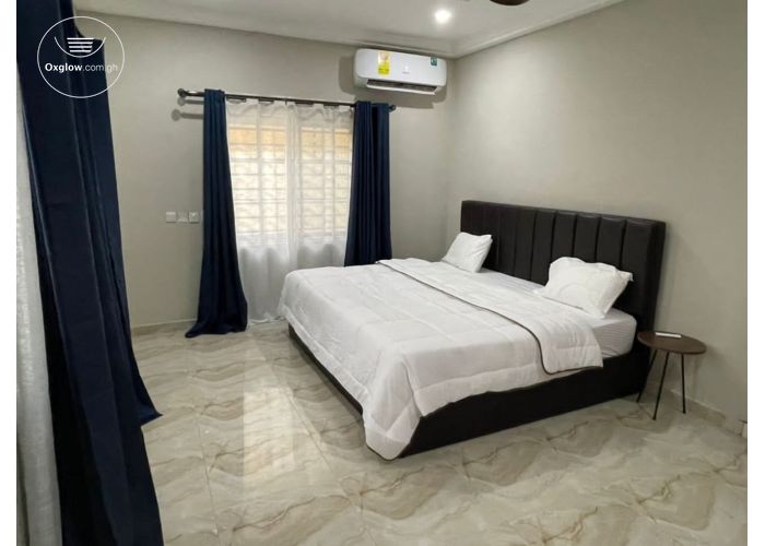 3 Bedrooms House