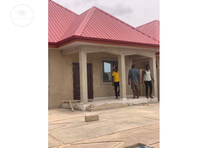 3 Bedrooms House