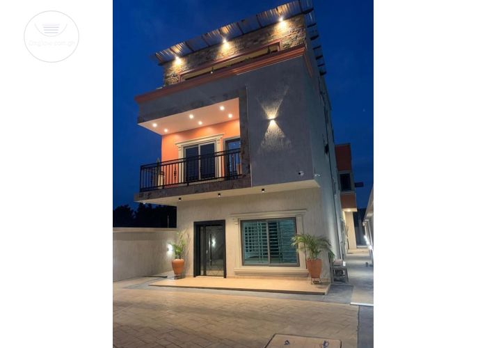 3 Storey Self Compound House.