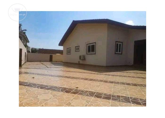 4 Bedroom Houses
