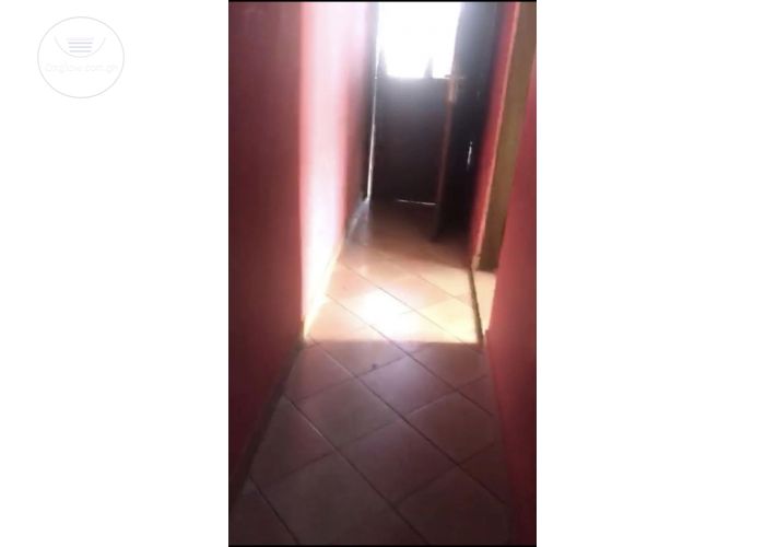 4 Bedrooms House