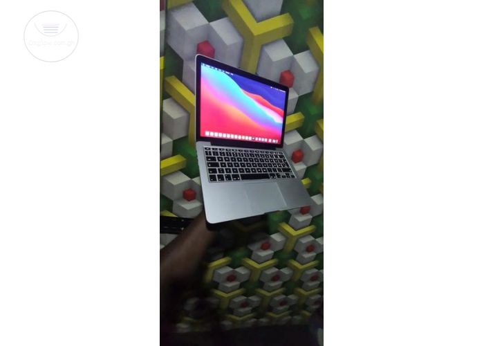 Apple MacBook Air 2015 Core i5 Laptop