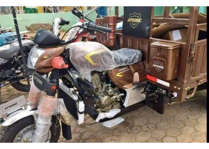 Apsonic Aboboyaa Motorcycle