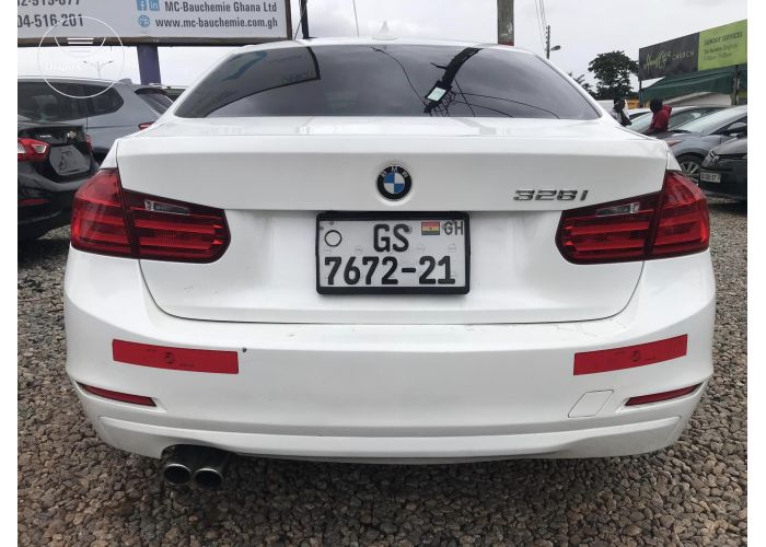 BMW 3 Series 328i