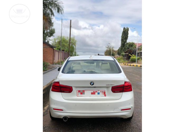BMW 320i