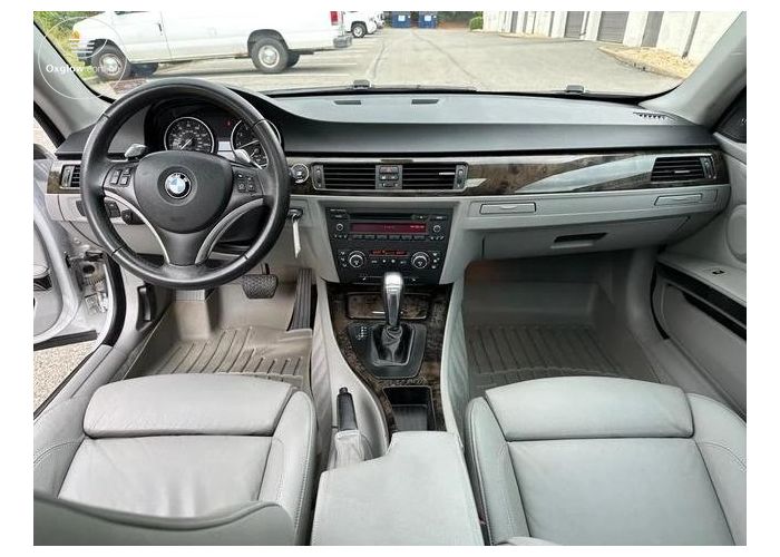 BMW 328i