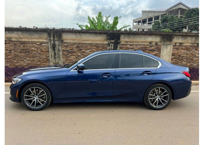 BMW 330i xDrive