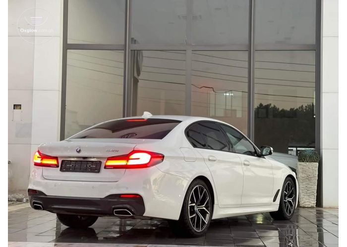 BMW 540i