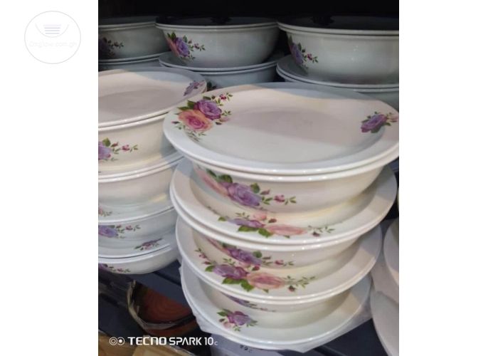 Ceramic Bowl with Cover