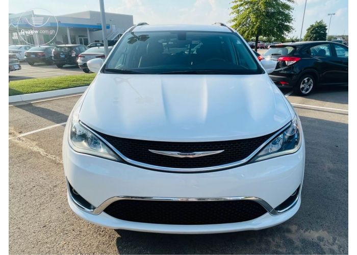 Chrysler Pacifica Touring