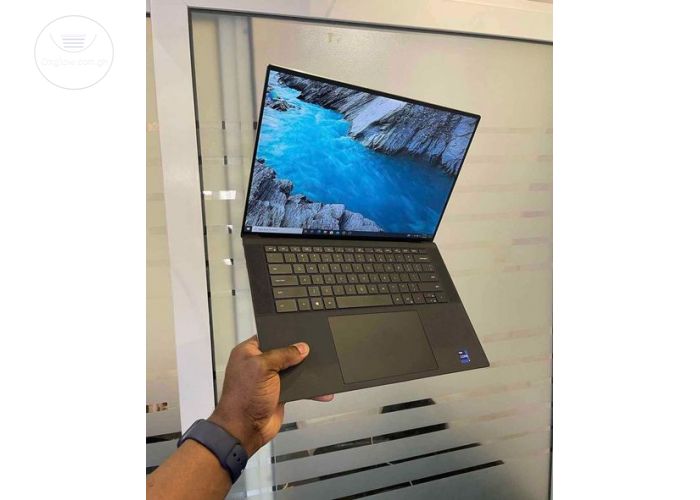 Dell XPS 15  Core i5 Laptop