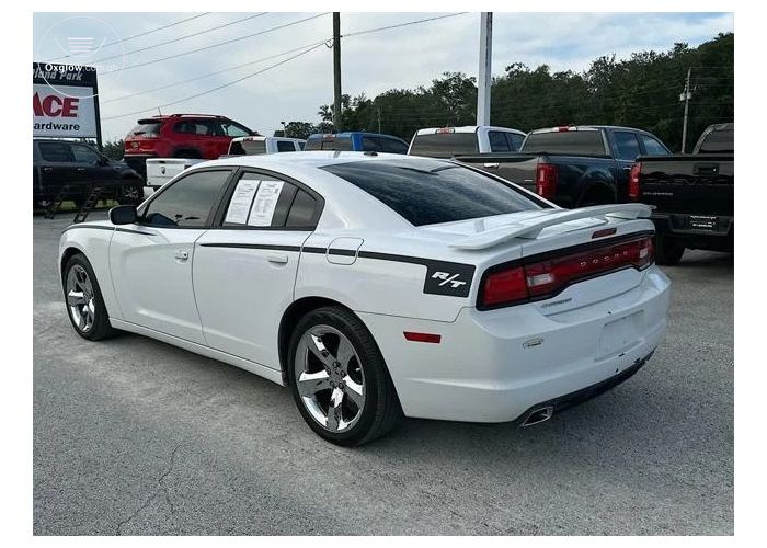 Dodge Charger SXT