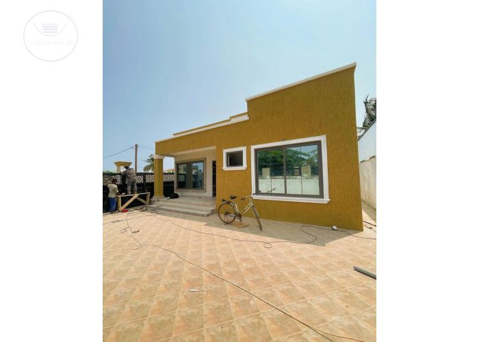 Executive 3 Bedrooms House