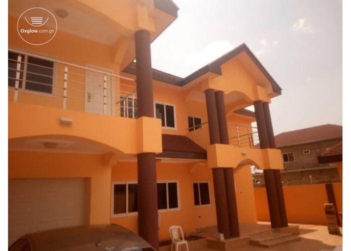 Executive 4 bedrooms 