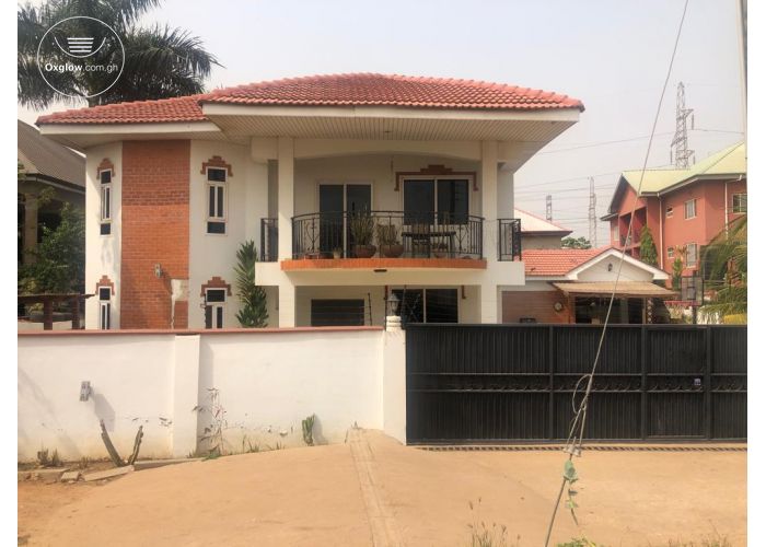EXECUTIVE 5 MASTER BEDROOM STOREY WITH OUTHOUSE PLUS SWIMMING POOL ADJIRIGNANOR
