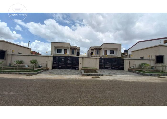Exquisite 4 Bedroom Storey Building House.