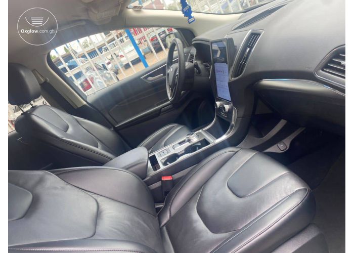 Ford Edge Titanium