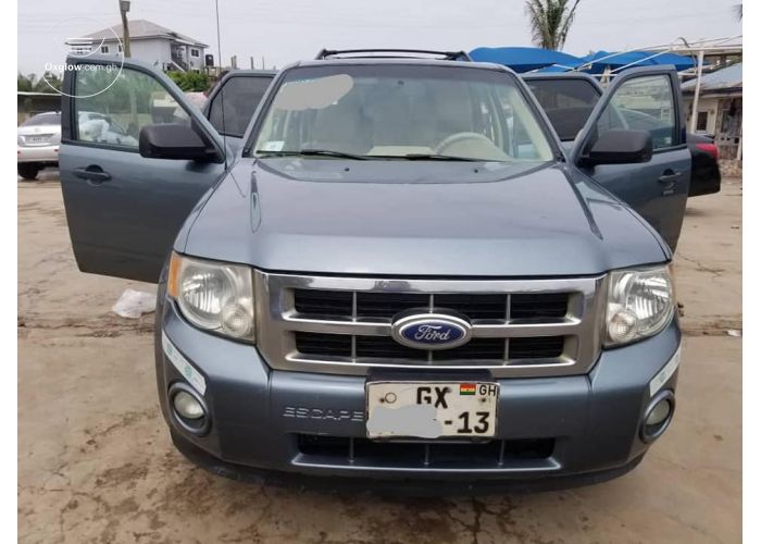 Ford Escape Limited 4WD.
