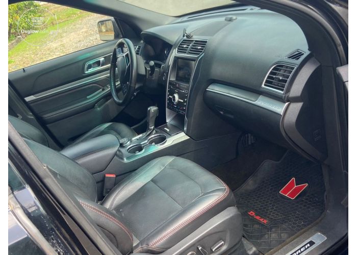Ford Explorer Sport