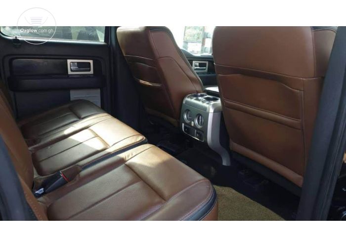 Ford F-150 Platinum 4x4.