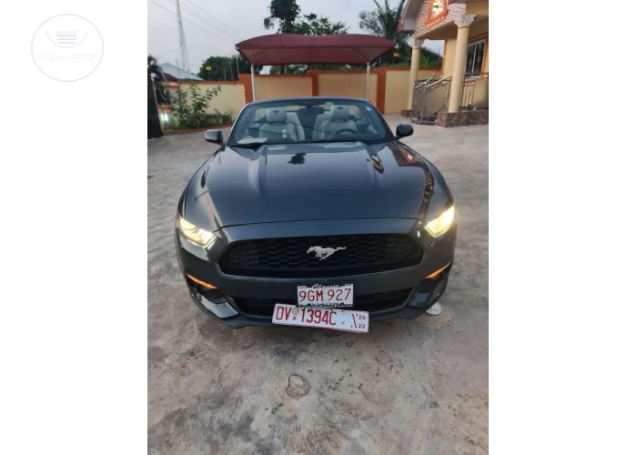 Ford Mustang Convertible