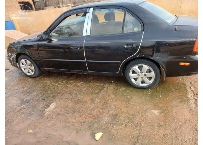 Hyundai accent