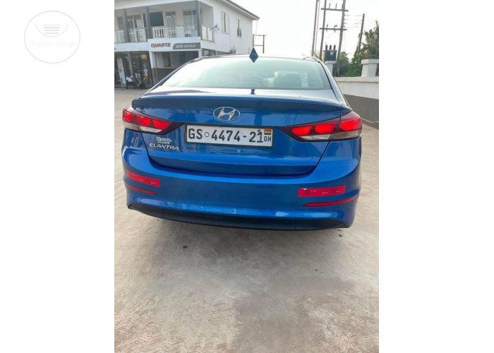 Hyundai Elantra 