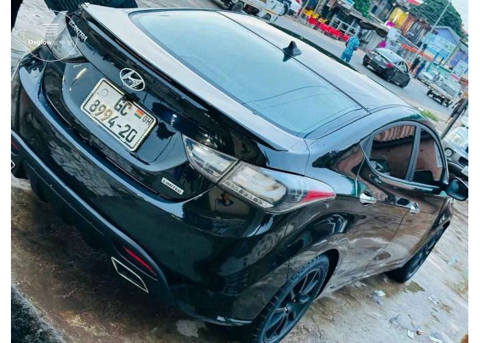Hyundai Elantra 2013  