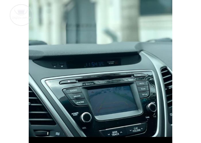 Hyundai Elantra SE