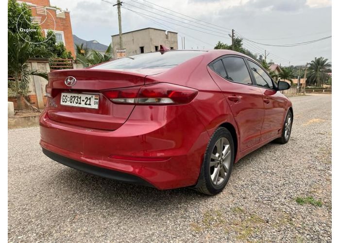 Hyundai Elantra SE